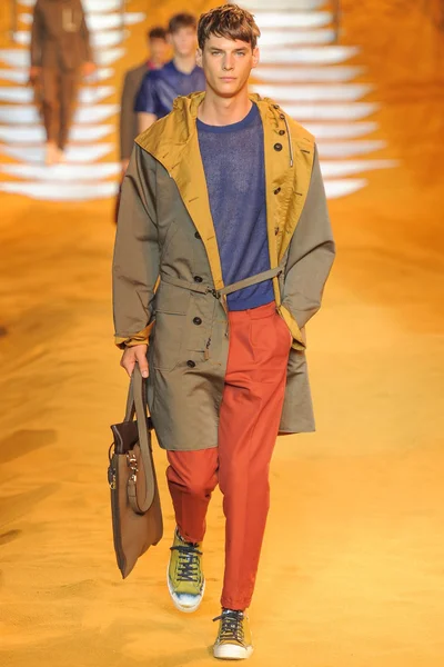 Look 1